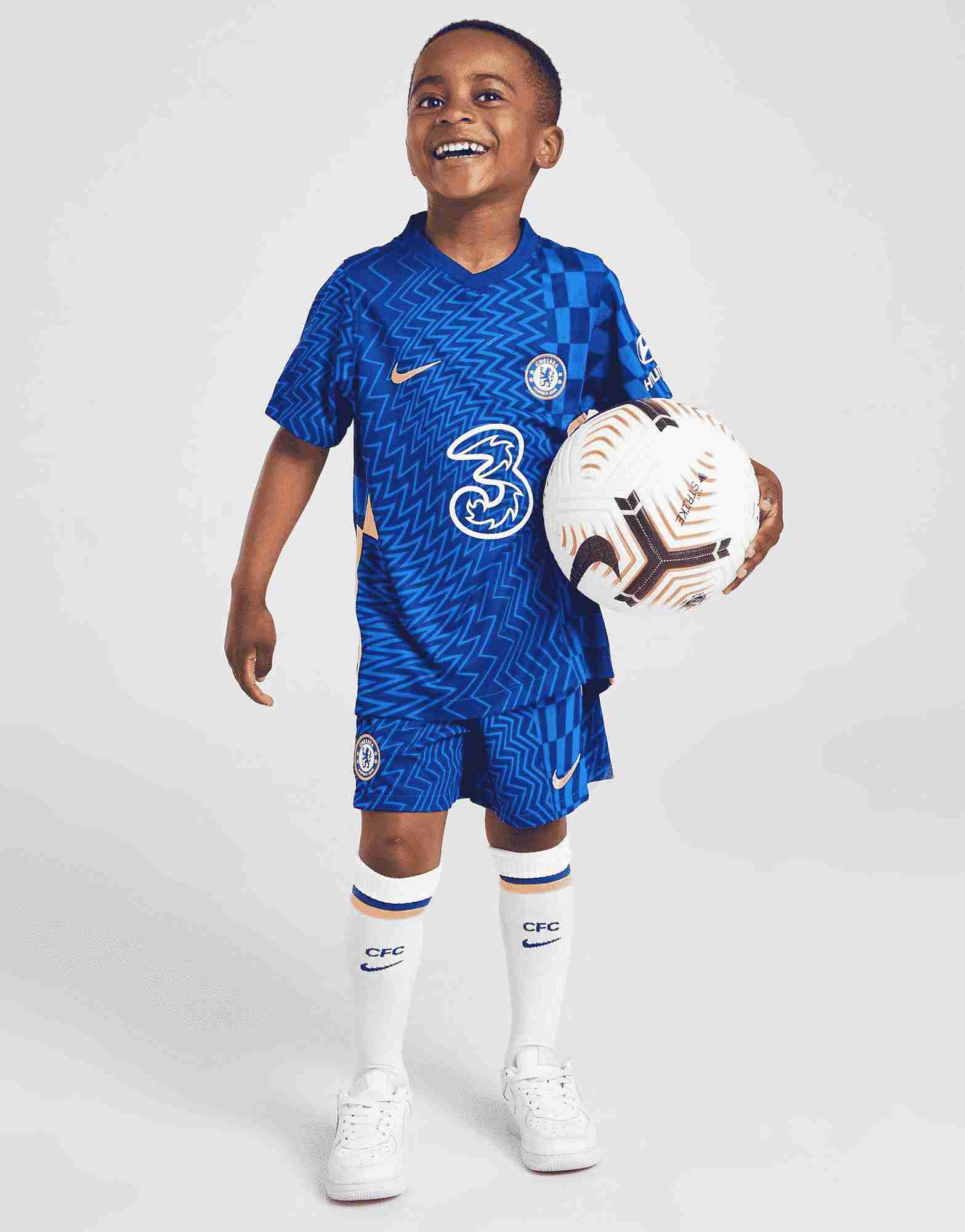 Chelsea dresy pro děti Oděv pro budoucí hvězdy fotbalu